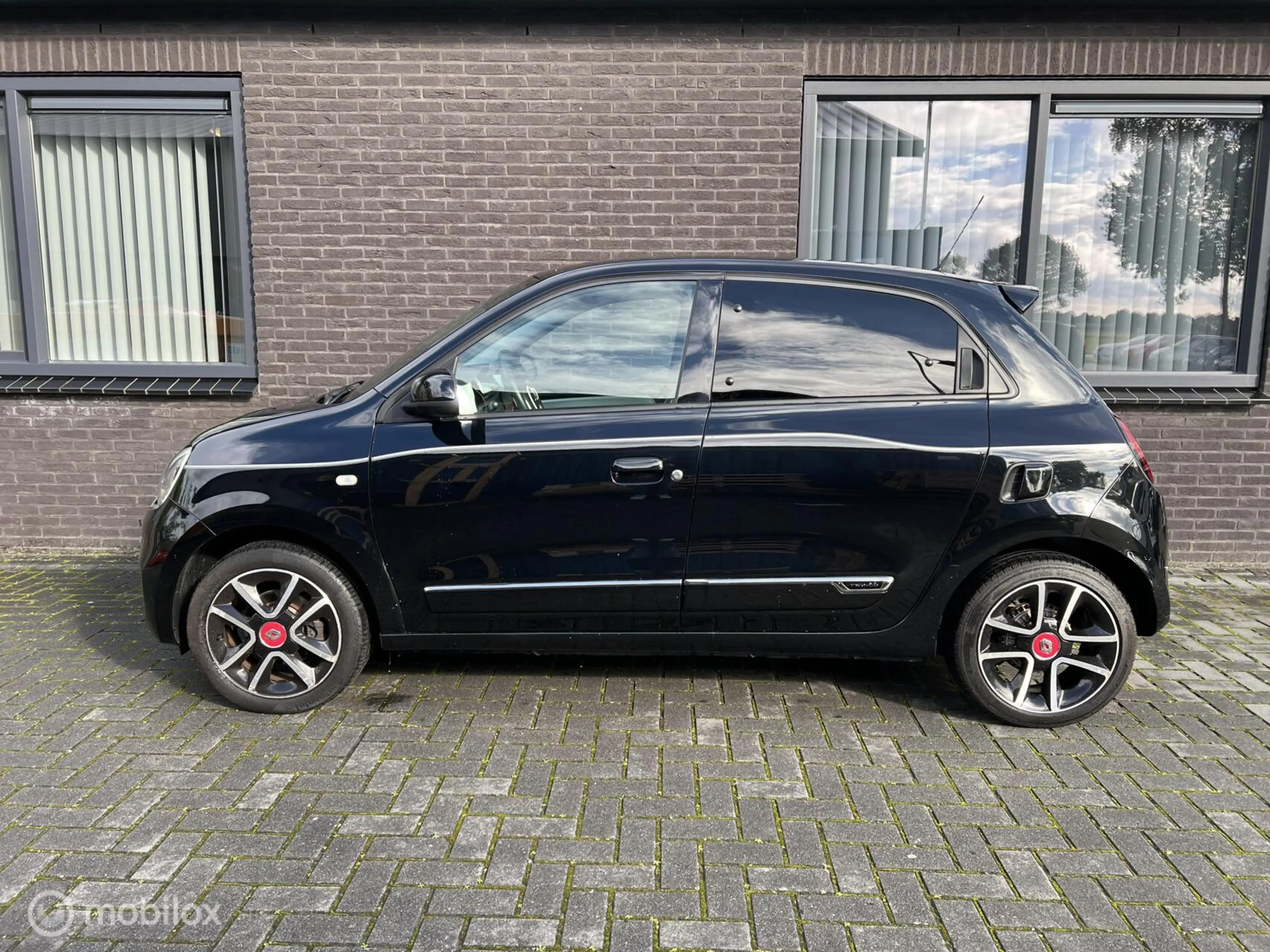 Renault Twingo 1.0 SCe Intens |Apple Carplay | Clima — photo 2