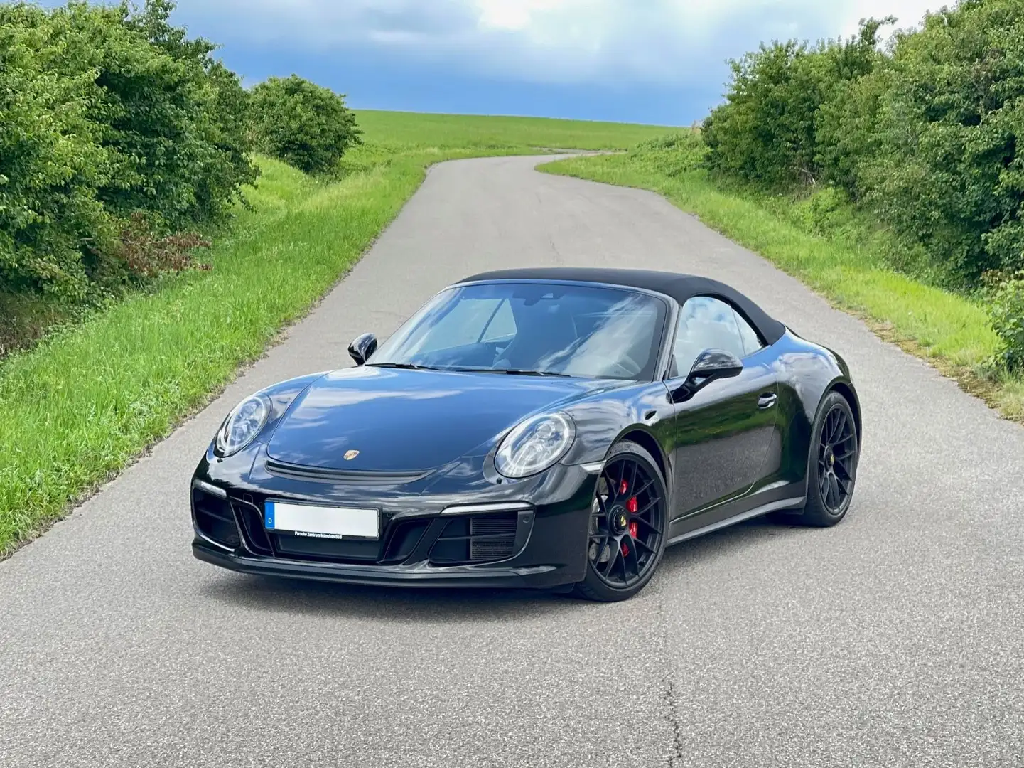 Porsche 991 .2 Carrera GTS Cabrio*Techart Upgrade*1.Hand* Schwarz - 2