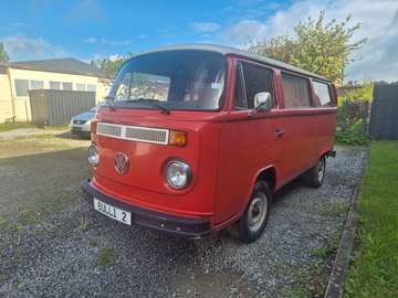 VW Bus T2 Type 22 ohne Motor und Getriebe