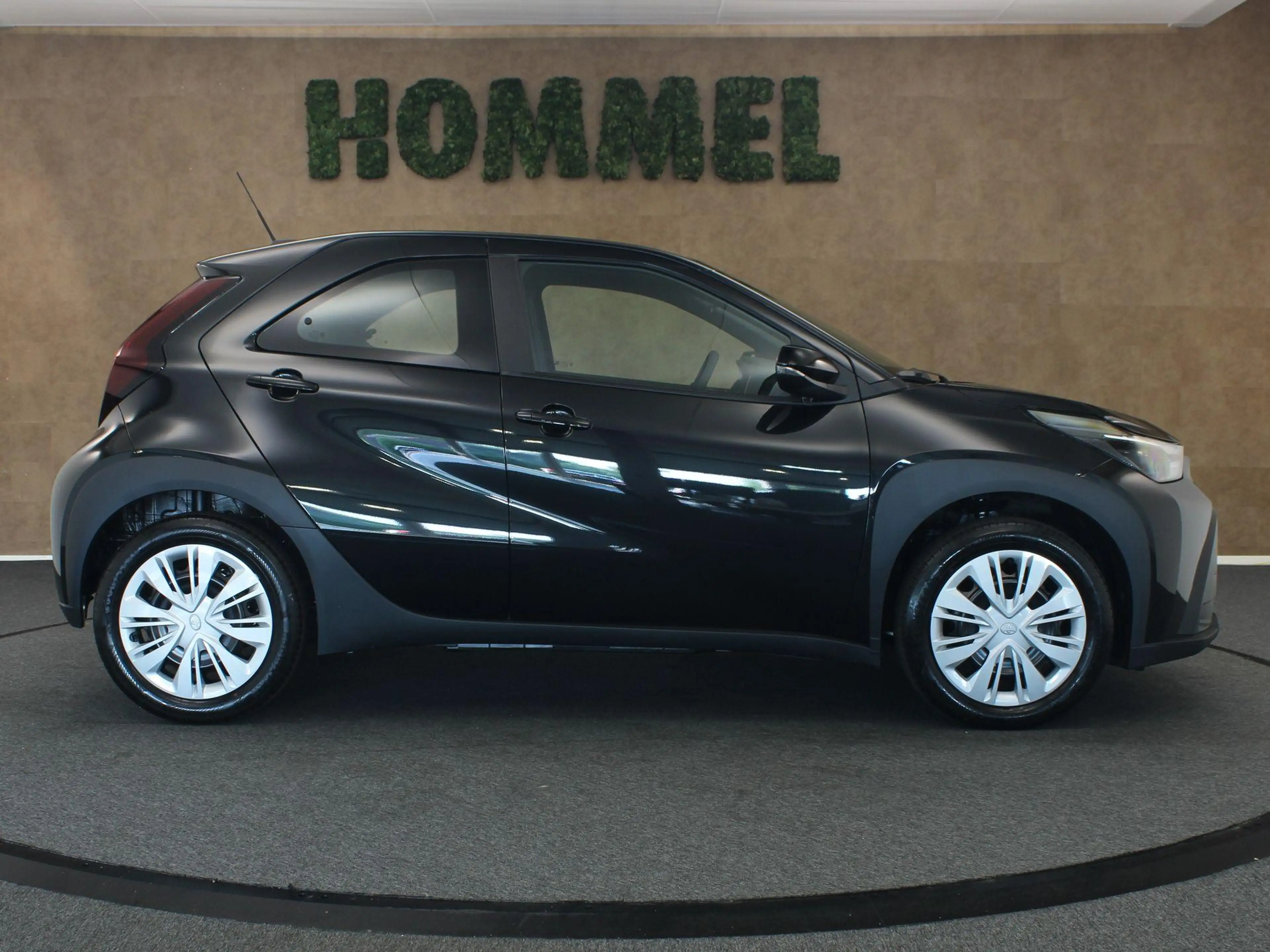 Toyota Aygo X Hybrid 115 Play - NIEUW MODEL - DIRECT UIT VOORRAA — photo 10