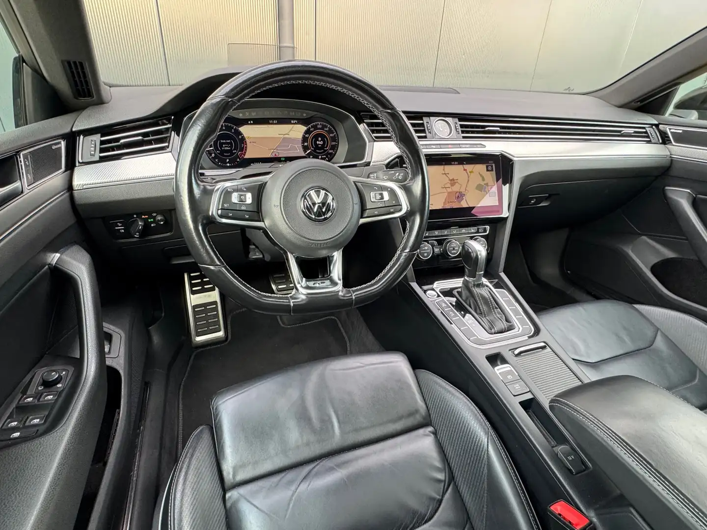 Volkswagen Arteon 2.0 TSI R-Line BlackStyle * Sideassistent * Rondom Galben - 2