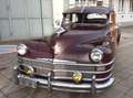 Oldtimer Chrysler town and country 4 portes Rood - thumbnail 2
