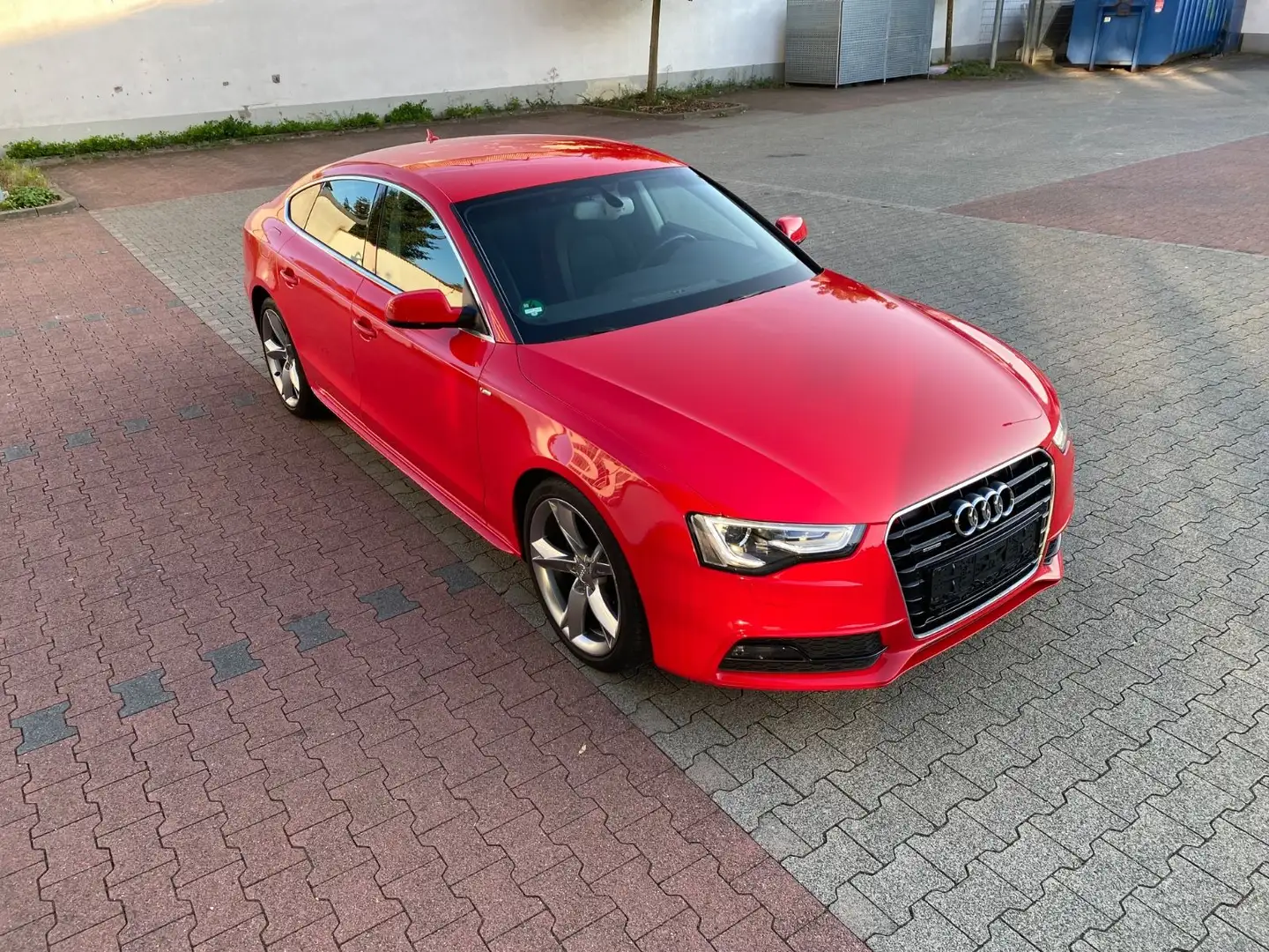 Audi A5 2.0 TDI  S tronic quattro S-LINE Rot - 2
