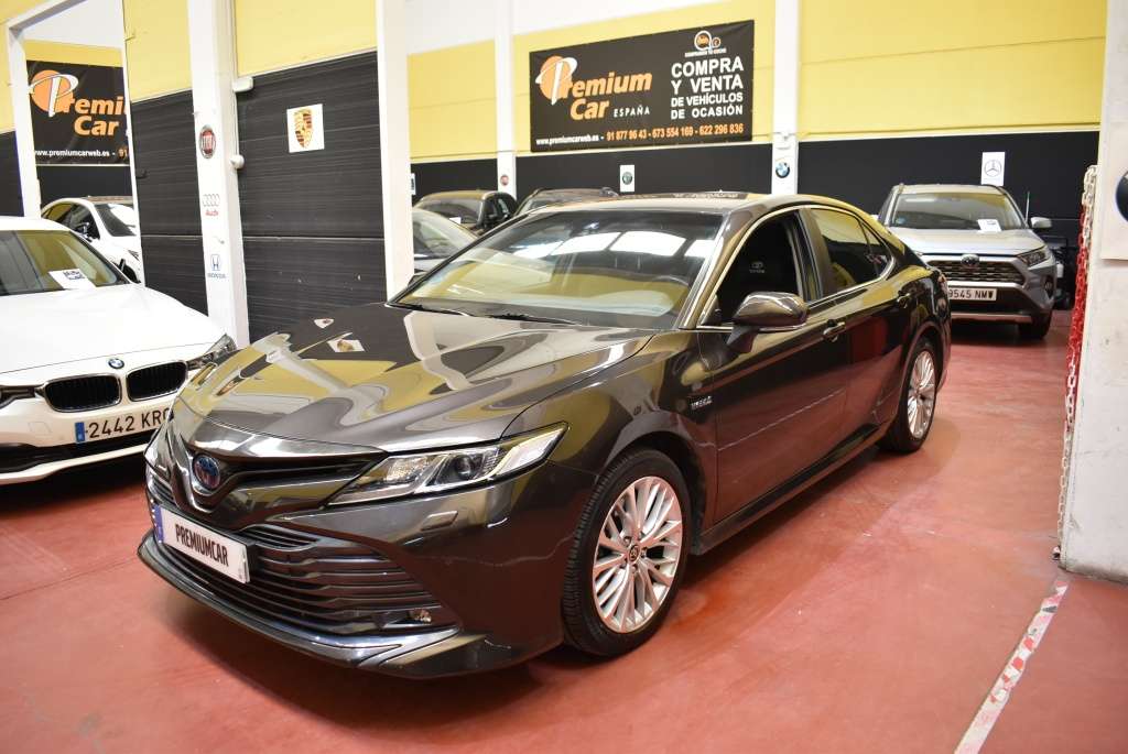 Toyota Camry Híbrido Business Aut. - foto 1