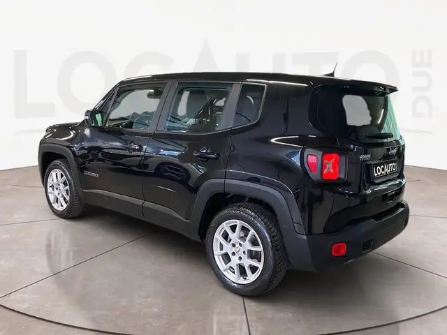 Jeep Renegade view 5