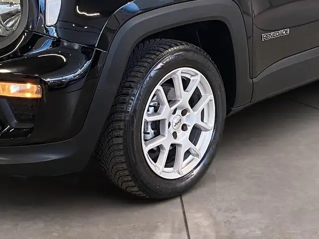 Jeep Renegade view 15
