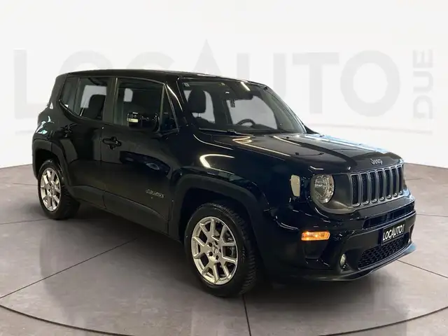 Jeep Renegade view 3