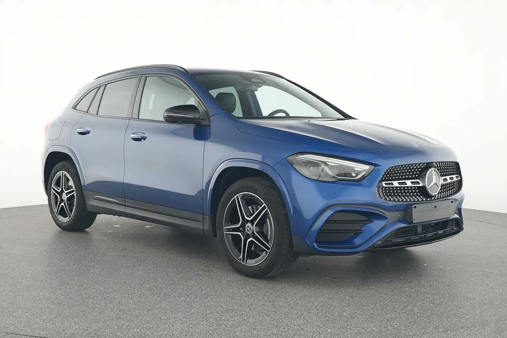 Mercedes-Benz GLA 250 e AMG Line Zwart - 2