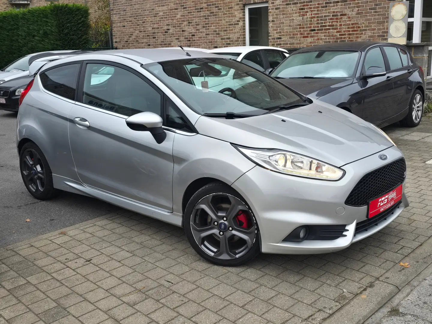 Ford Fiesta Fiesta ST 1.2i 16v !!UNIQUE FULL ST!! A VOIR Argent - 2
