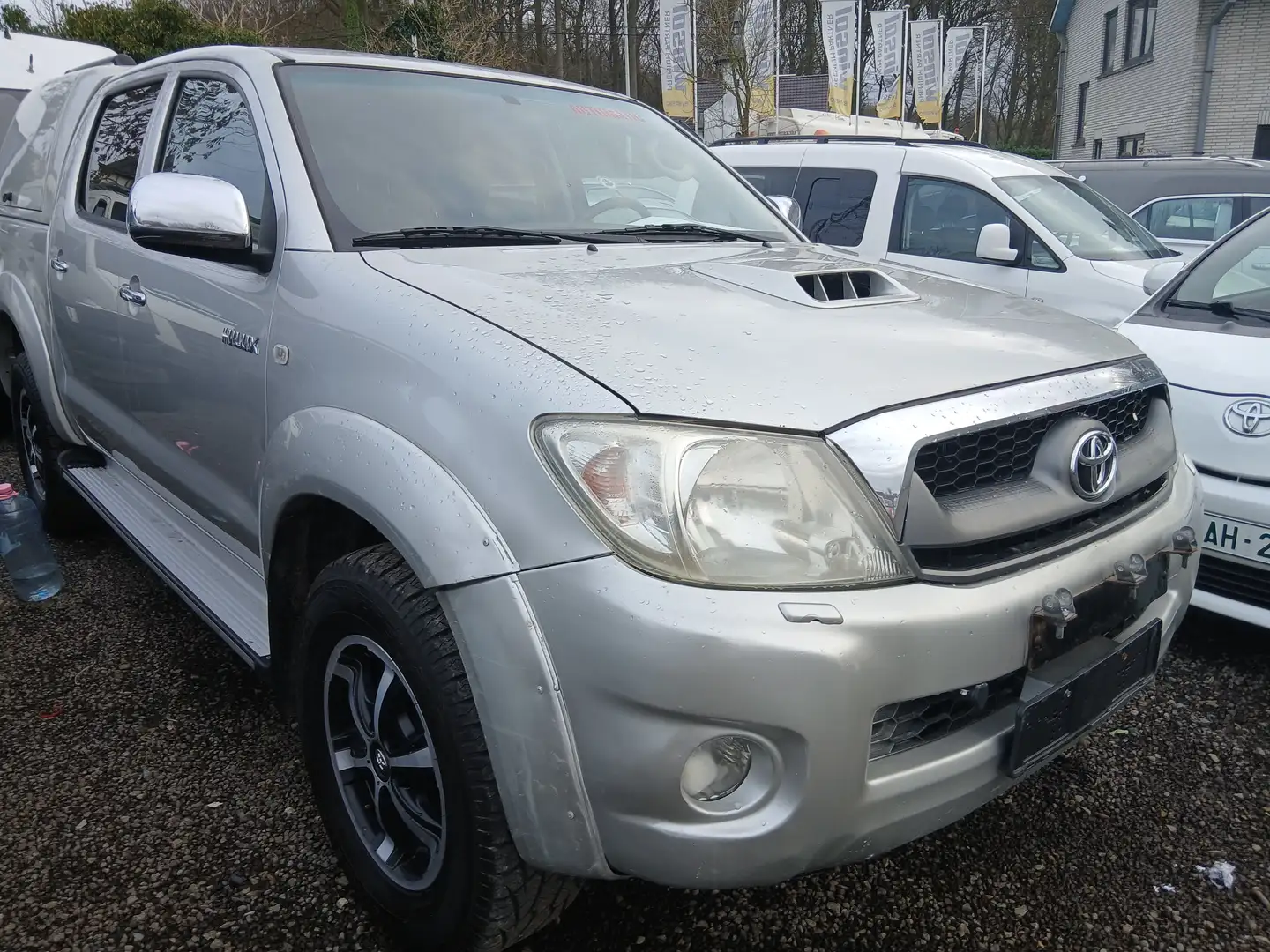 Toyota Hilux 3.0 D-4D 4WD SR Beige - 2
