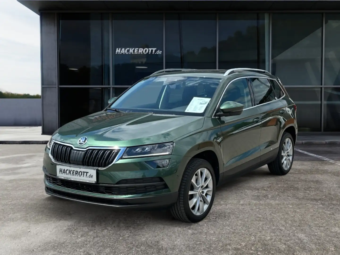 Skoda Karoq 1.5 TSI DSG Style LED Navi Smart Link Pano AHK Verde - 1