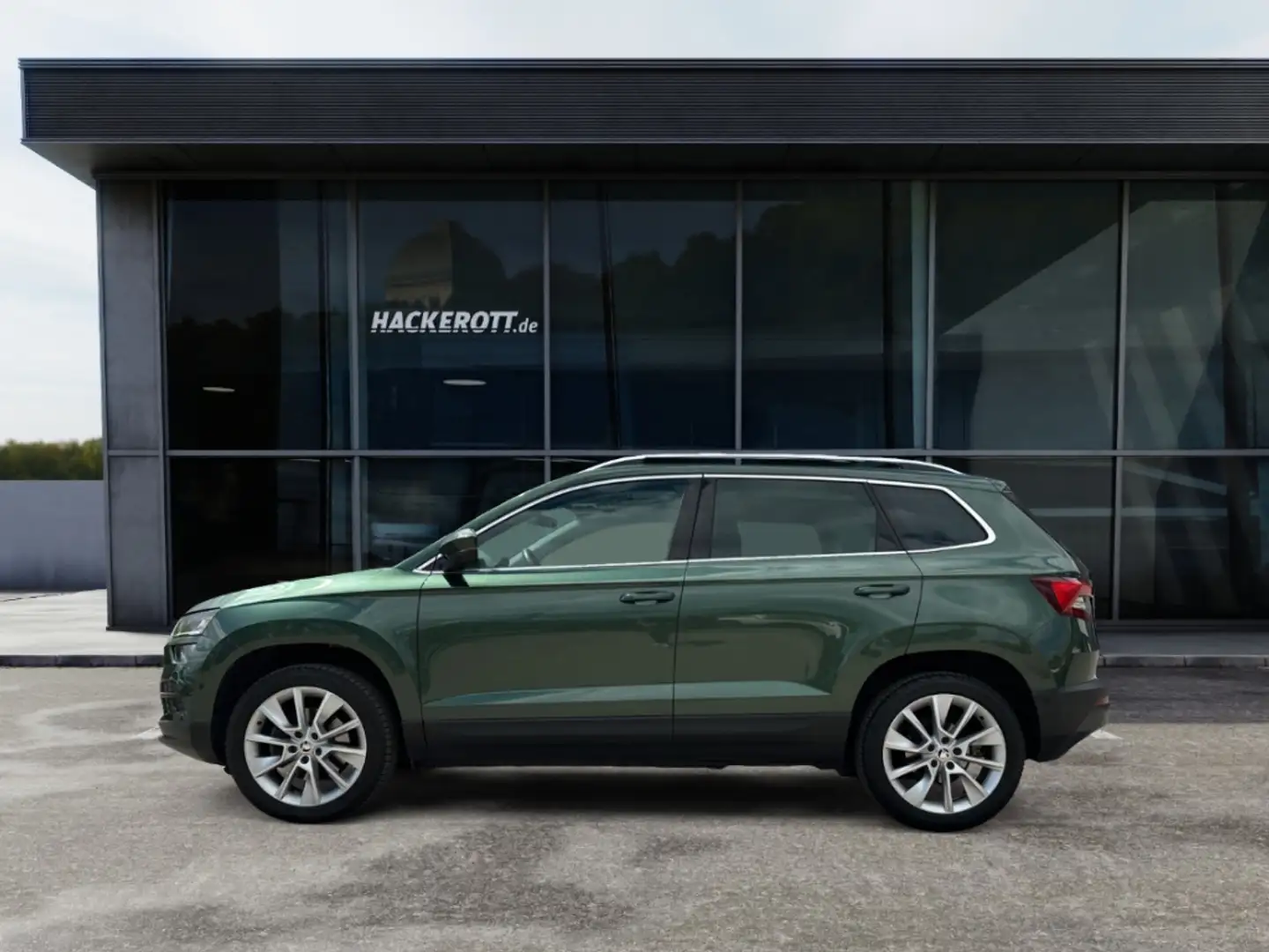 Skoda Karoq 1.5 TSI DSG Style LED Navi Smart Link Pano AHK Verde - 2