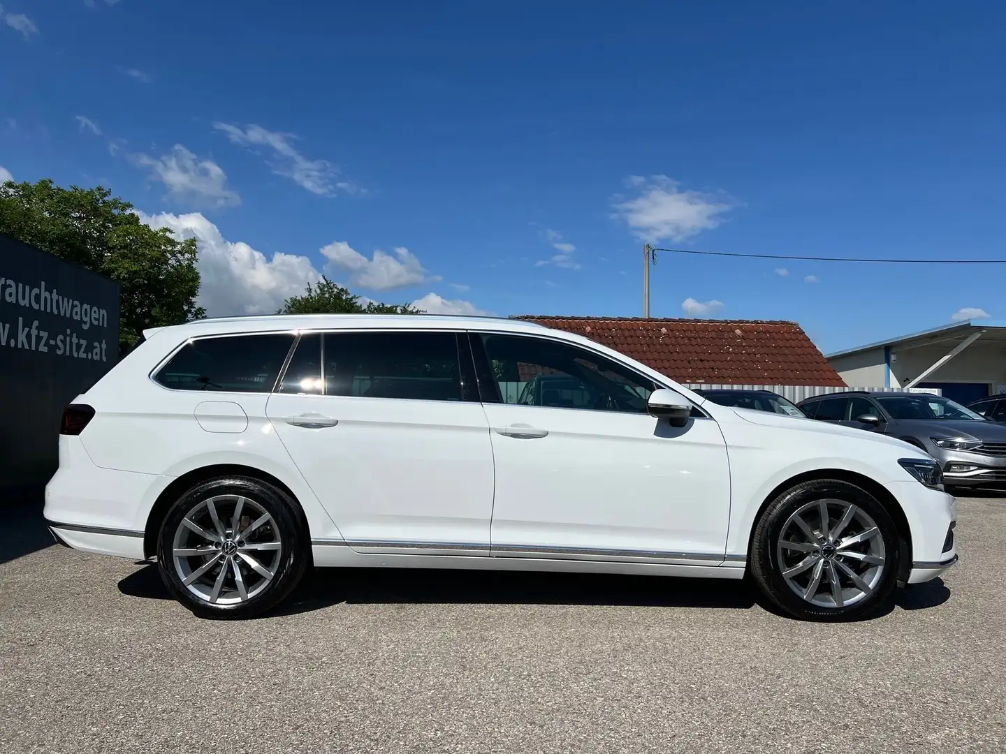 Volkswagen Passat Variant Elegance 2,0 TDI 4Motion DSG AHK | NP € 66.100 Weiß - 2
