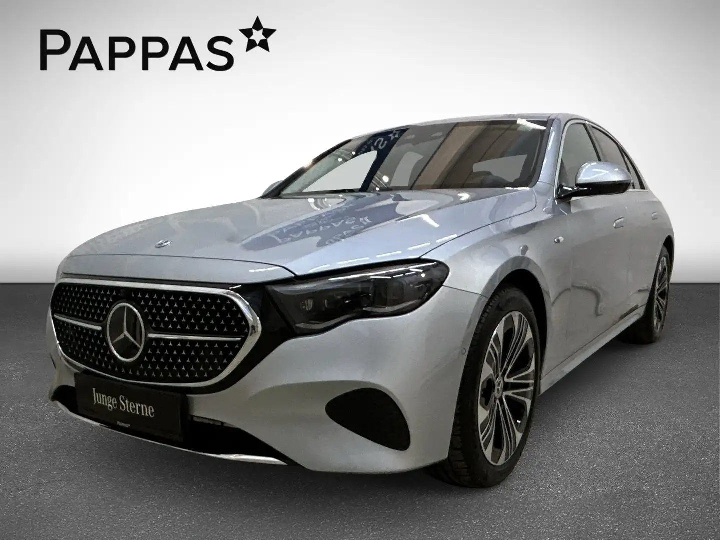Mercedes-Benz E 300 de 4MATIC Limousine mit EQ Hybrid Technologi Avant Silber - 2