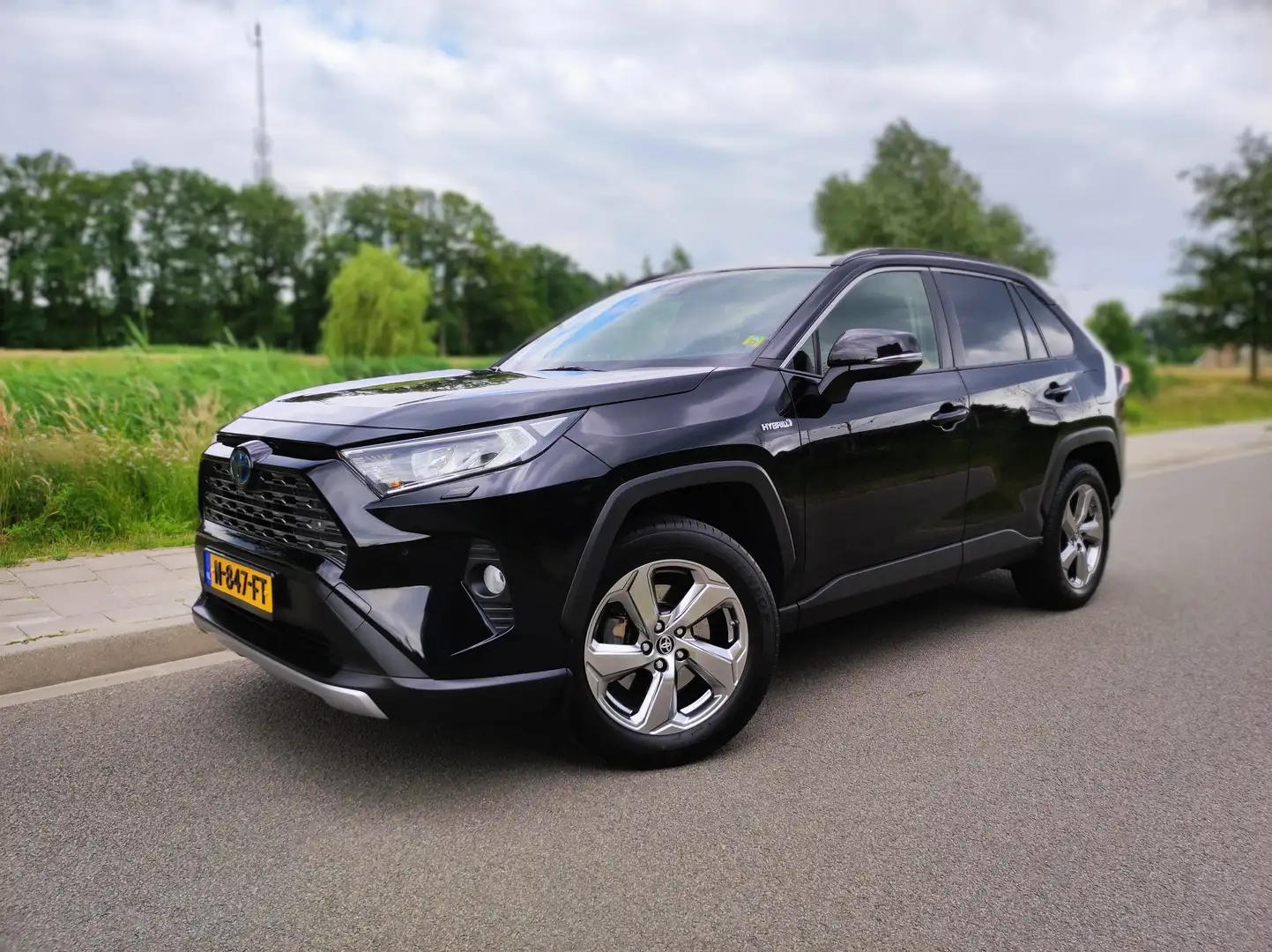 Toyota RAV 4 RAV 4 2.5 Hybrid Bus Plus Zwart - 1