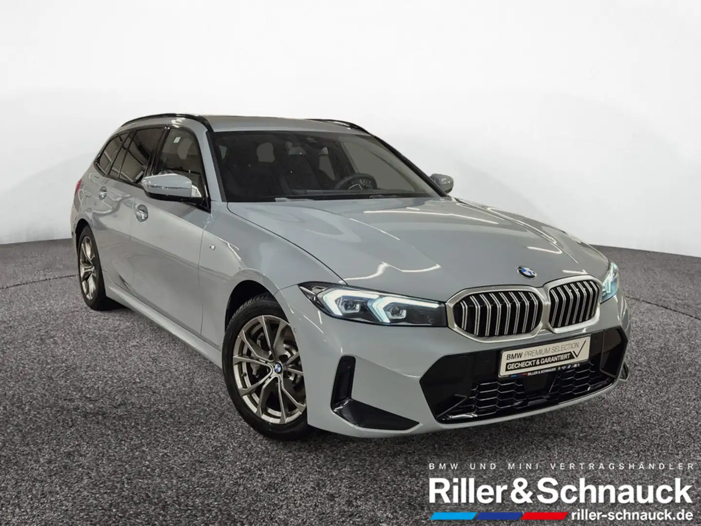 BMW 330 i Touring xDrive M Sport ACC+KAM+LED+NAVI+ Grau - 2