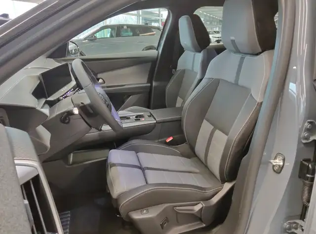 Opel Grandland view 12