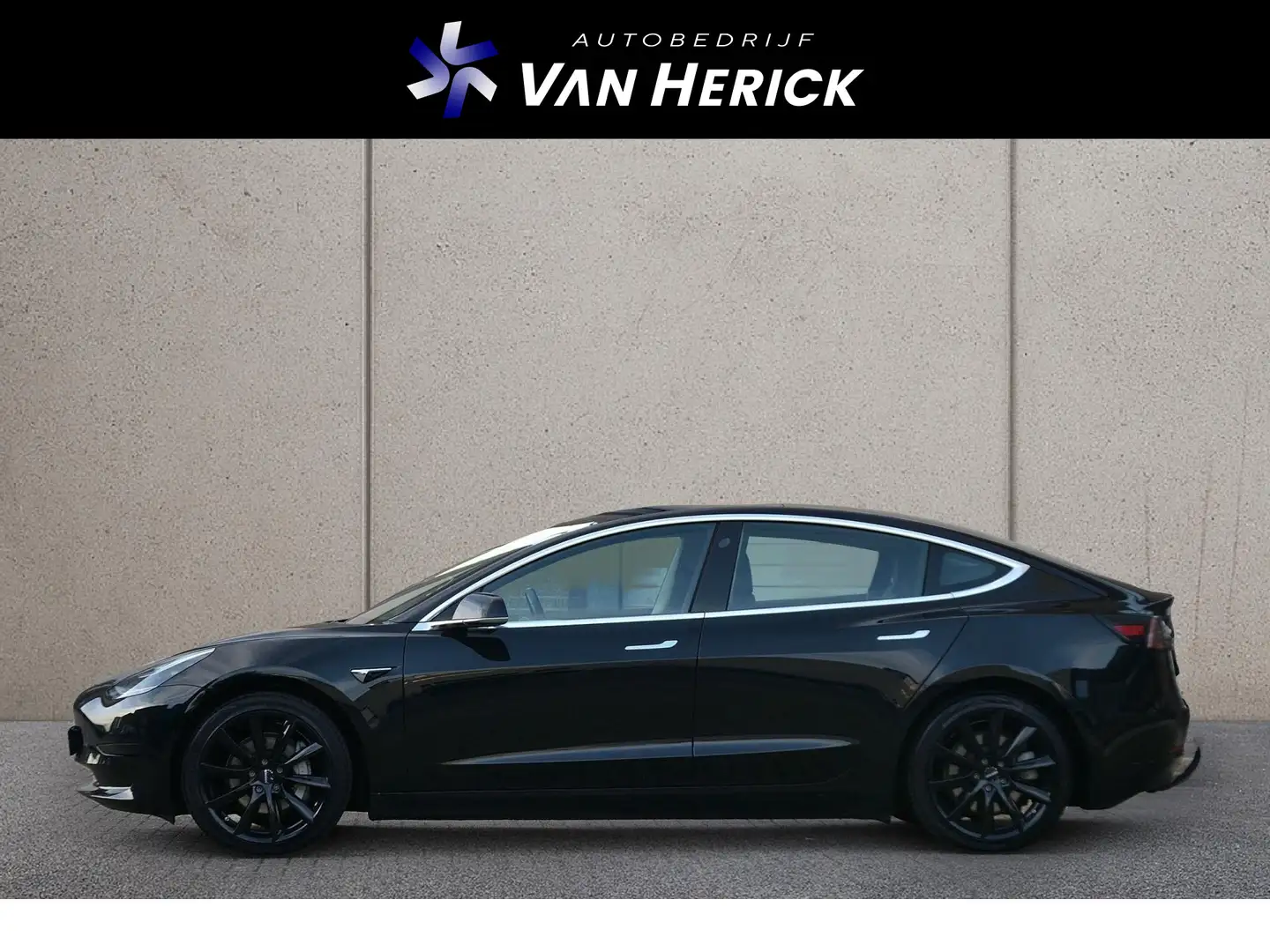 Tesla Model 3 Standard RWD Plus 60 kWh Inc. BTW | Zwart leer | T Zwart - 2