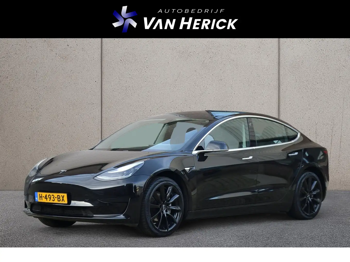 Tesla Model 3 Standard RWD Plus 60 kWh Inc. BTW | Zwart leer | T Zwart - 1