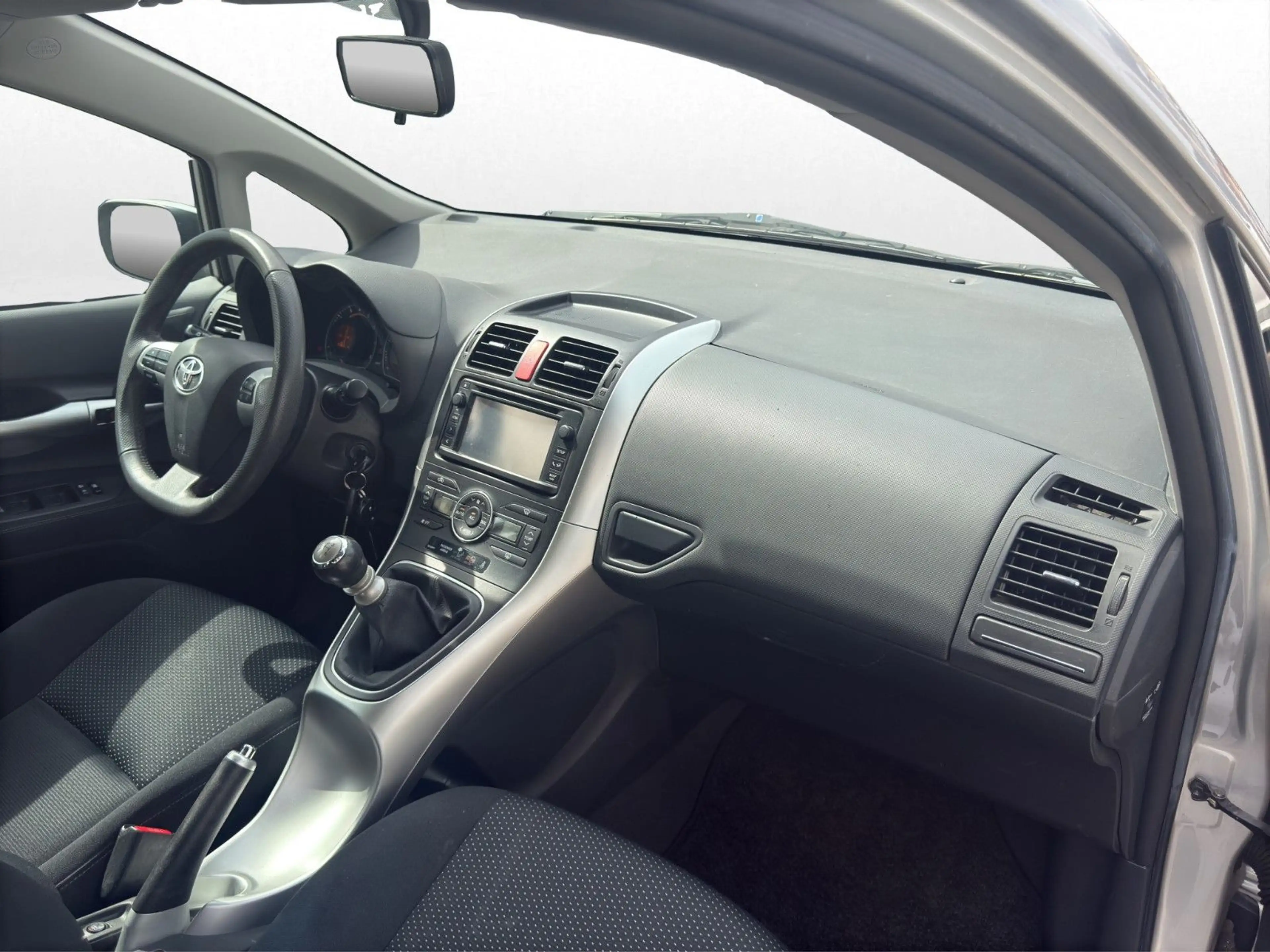 Toyota Auris 1.33 Travel *2.Hand/Navi/Kamera/Sitz-Hz* — photo 9