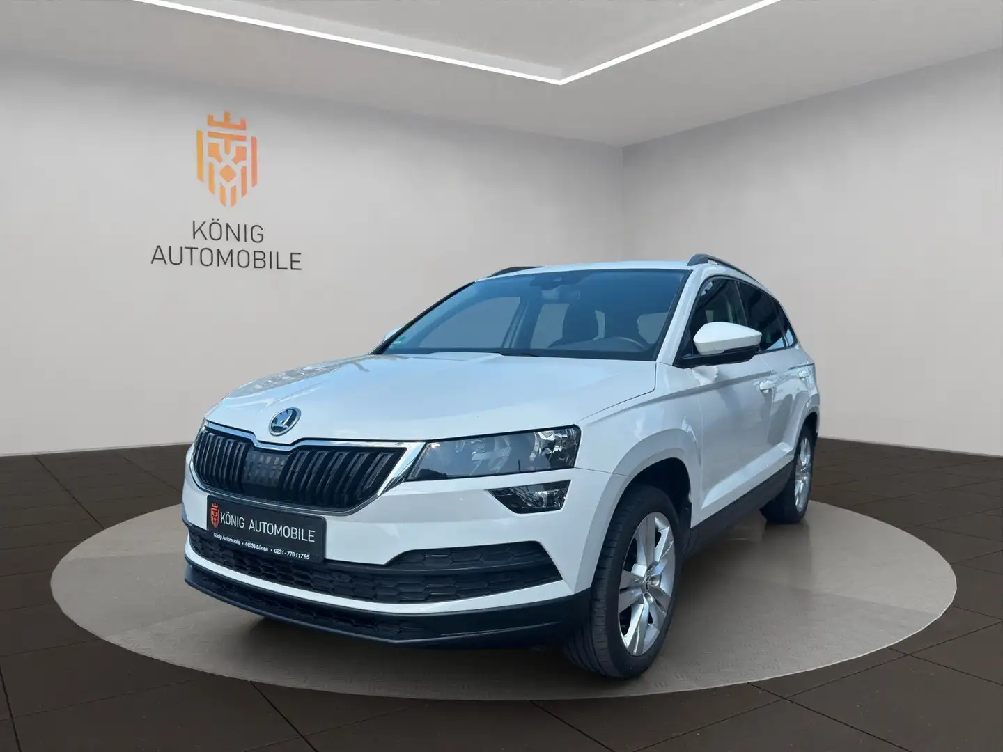 Skoda Karoq Style/1.HAND/NAV/SHZ/SCHECKHEFT/8xBEREIFT Blanc - 1