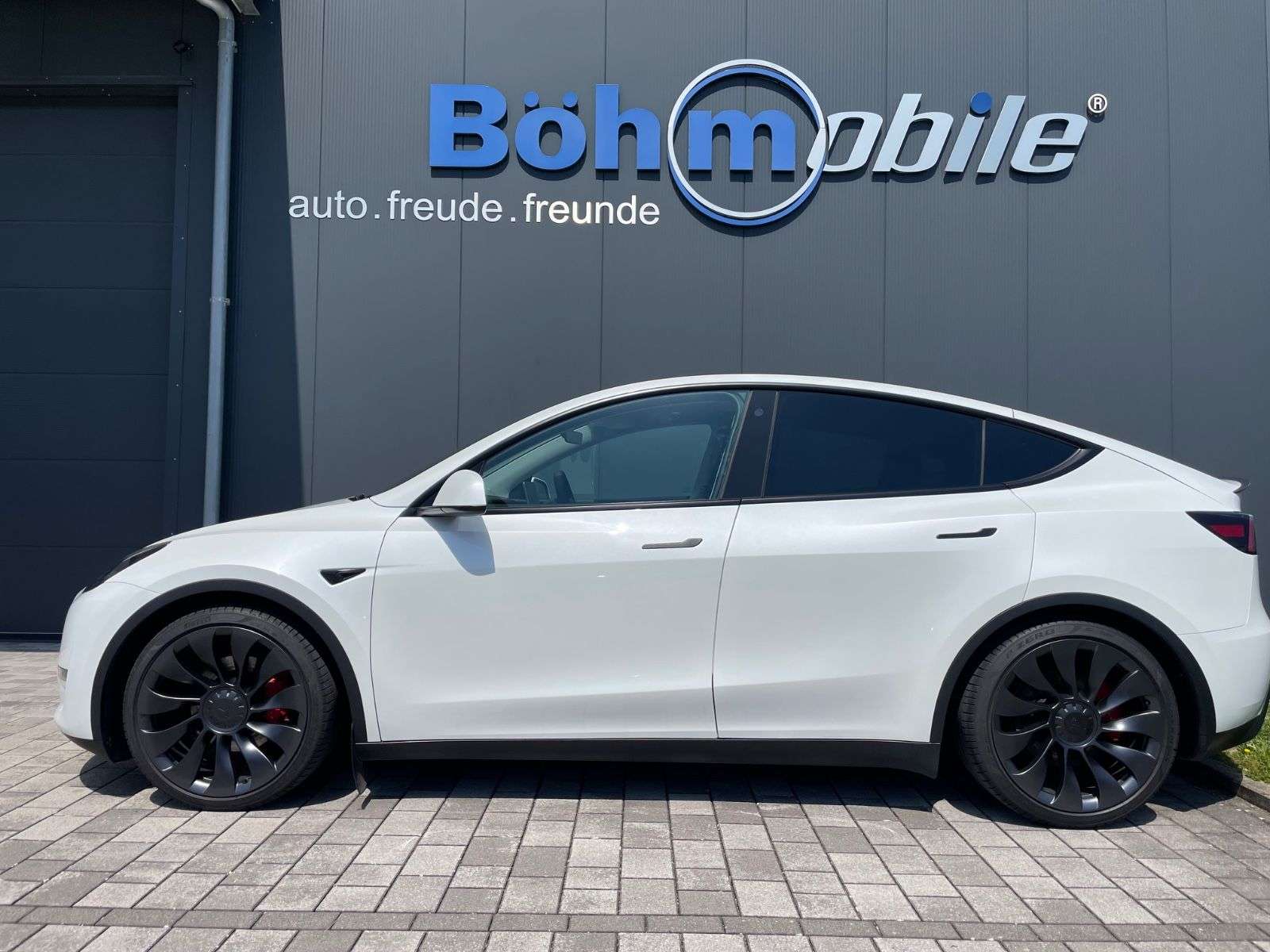 Second hand Tesla Model Y electro