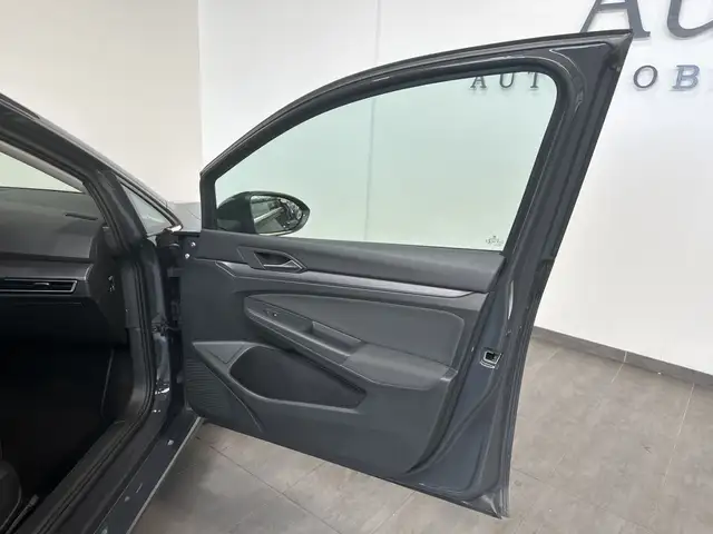 Volkswagen Golf view 8