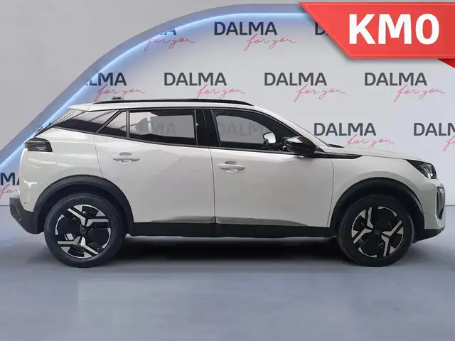 Peugeot 2008 view 6
