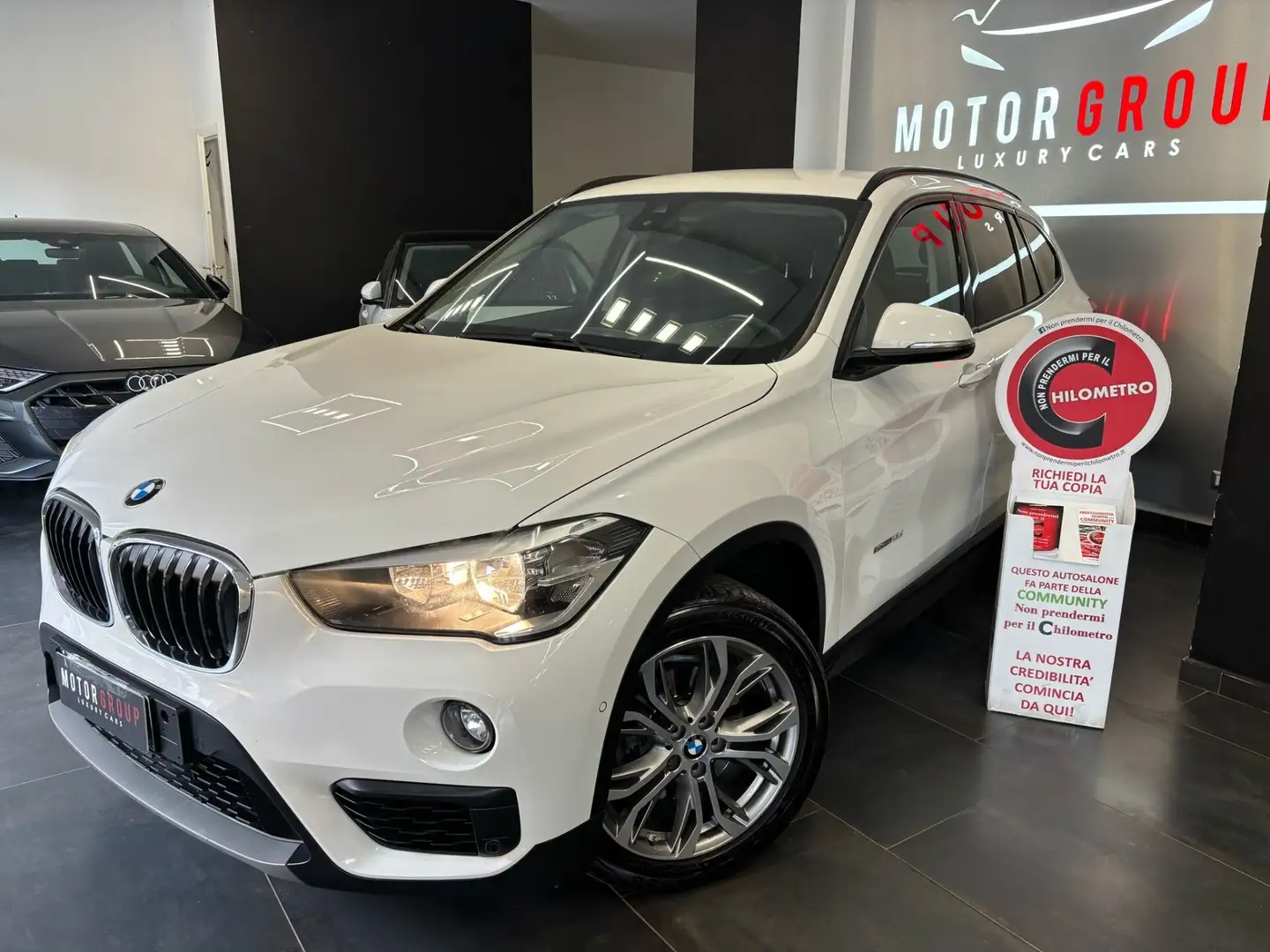 BMW X1 sDrive18d Business Bianco - 1