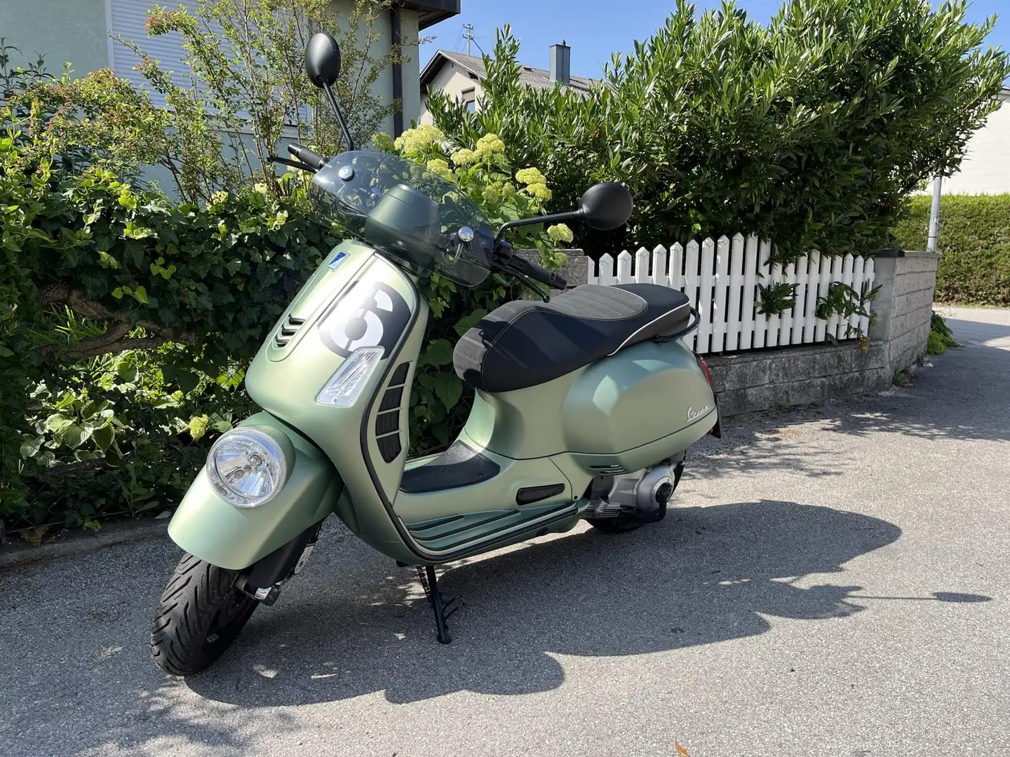 Vespa GTV 300 Sei Giorni Green - 1