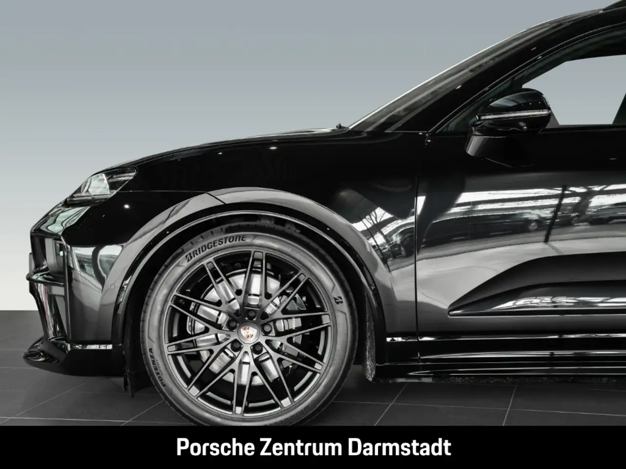 Porsche Macan GTS HA-Lenkung Head-Up Surround-View BOSE 12