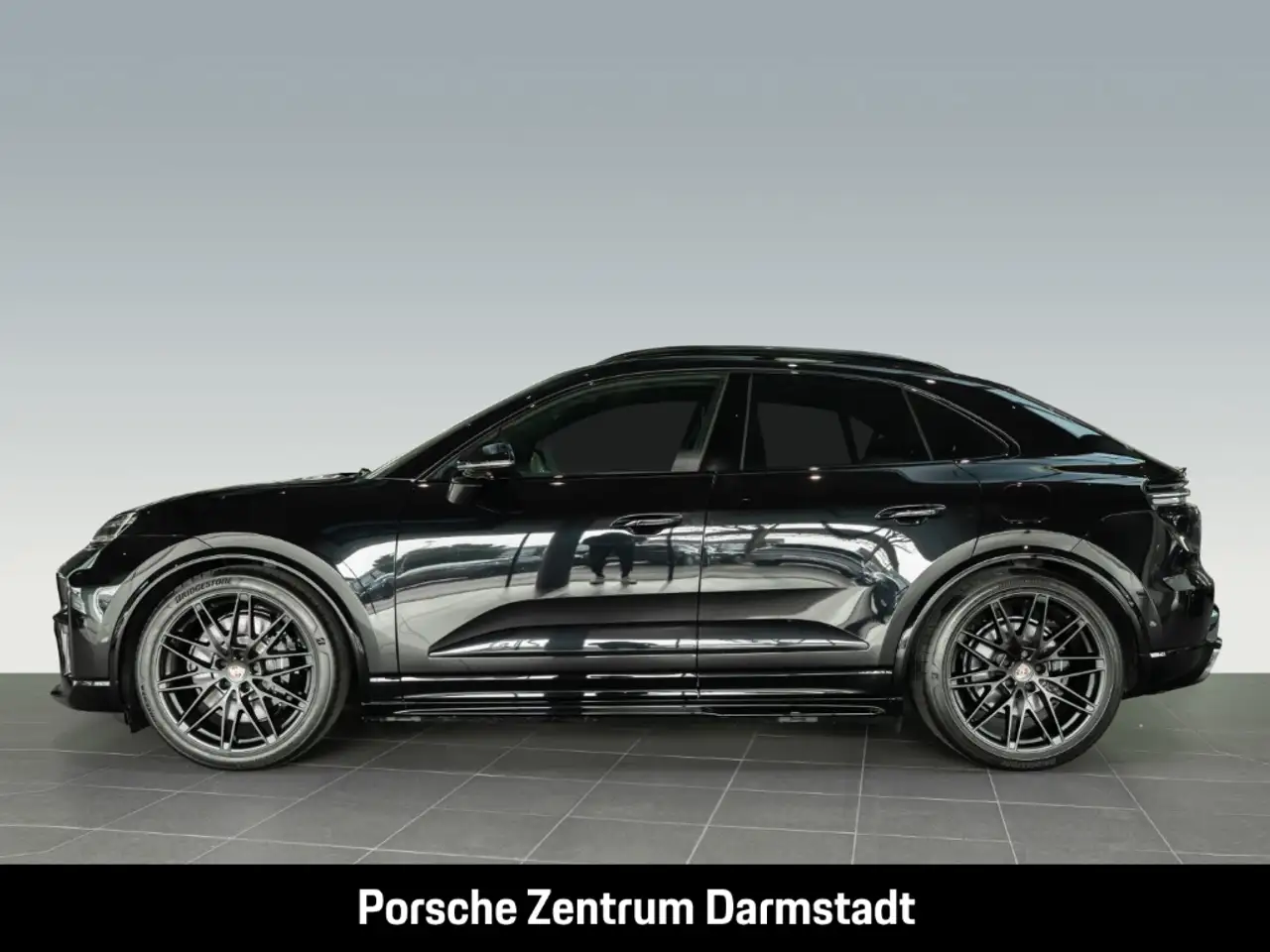 Porsche Macan GTS HA-Lenkung Head-Up Surround-View BOSE 2