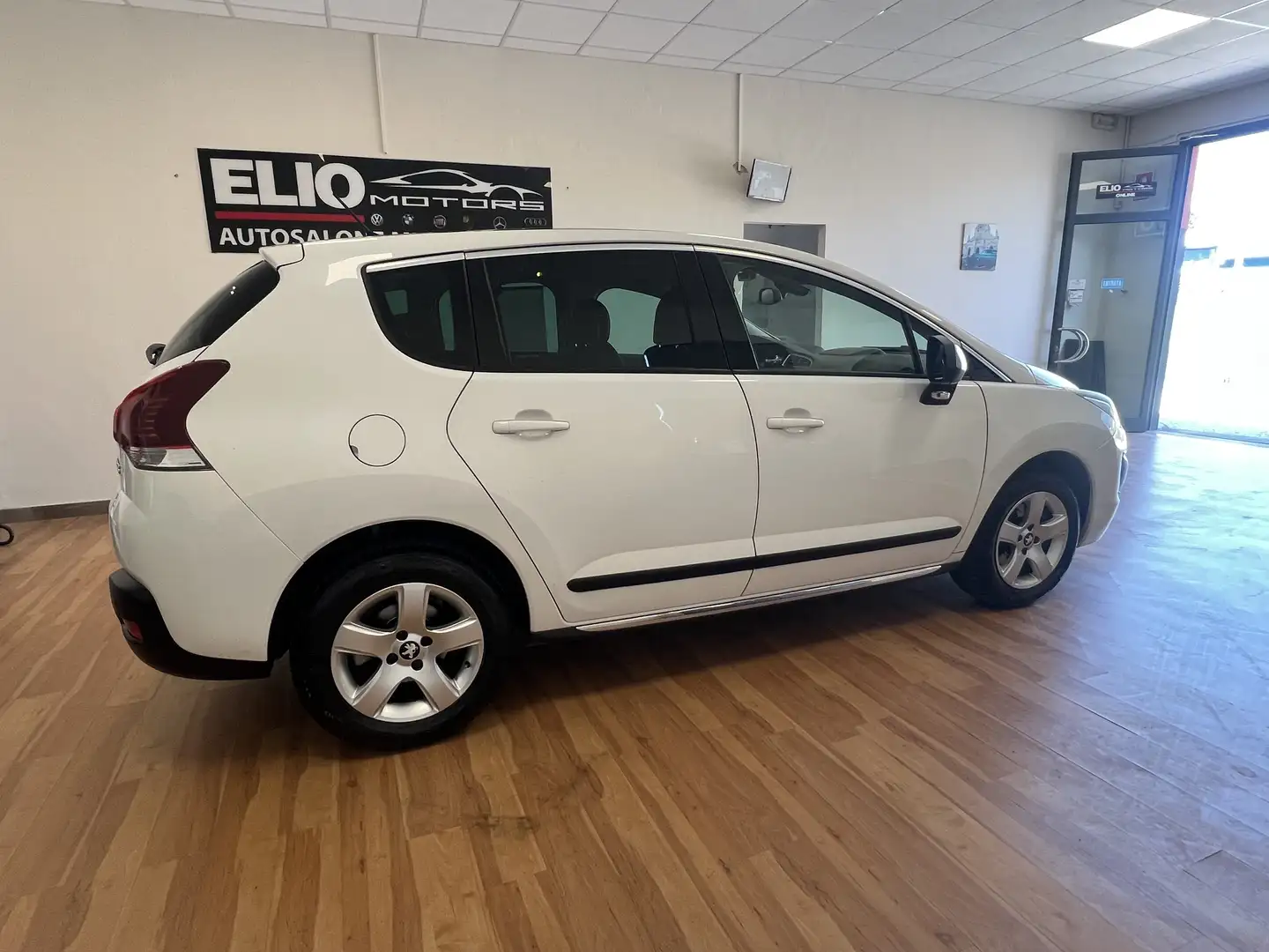 Peugeot 3008 peugeot 3008 2.0 HDI 150 cv allure 110 kw - 2