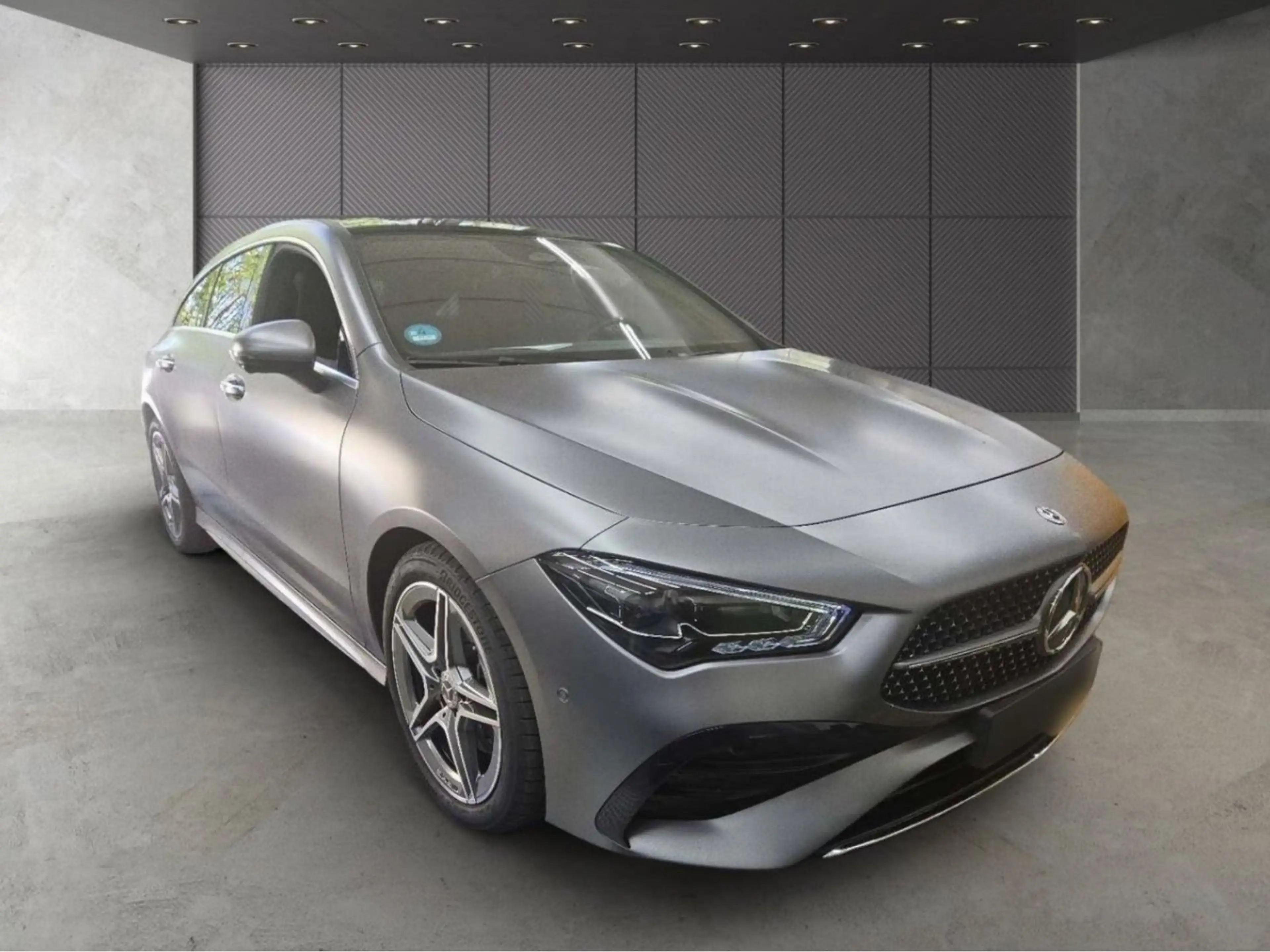 Mercedes-Benz CLA 200 d SB AMG Prem+ DISTRO Pano AHK Memo MAGNO — photo 3