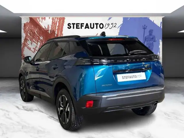 Peugeot 2008 view 5