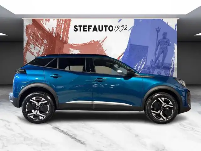 Peugeot 2008 view 2