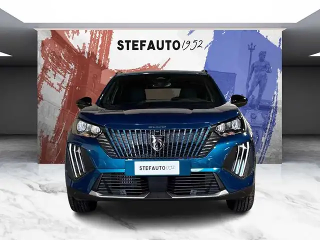 Peugeot 2008 view 4