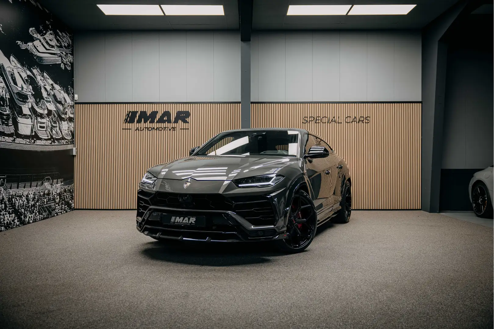 Lamborghini Urus Urban 4.0 V8 Urus Full Urban Pack met Novitec Whee Grijs - 1
