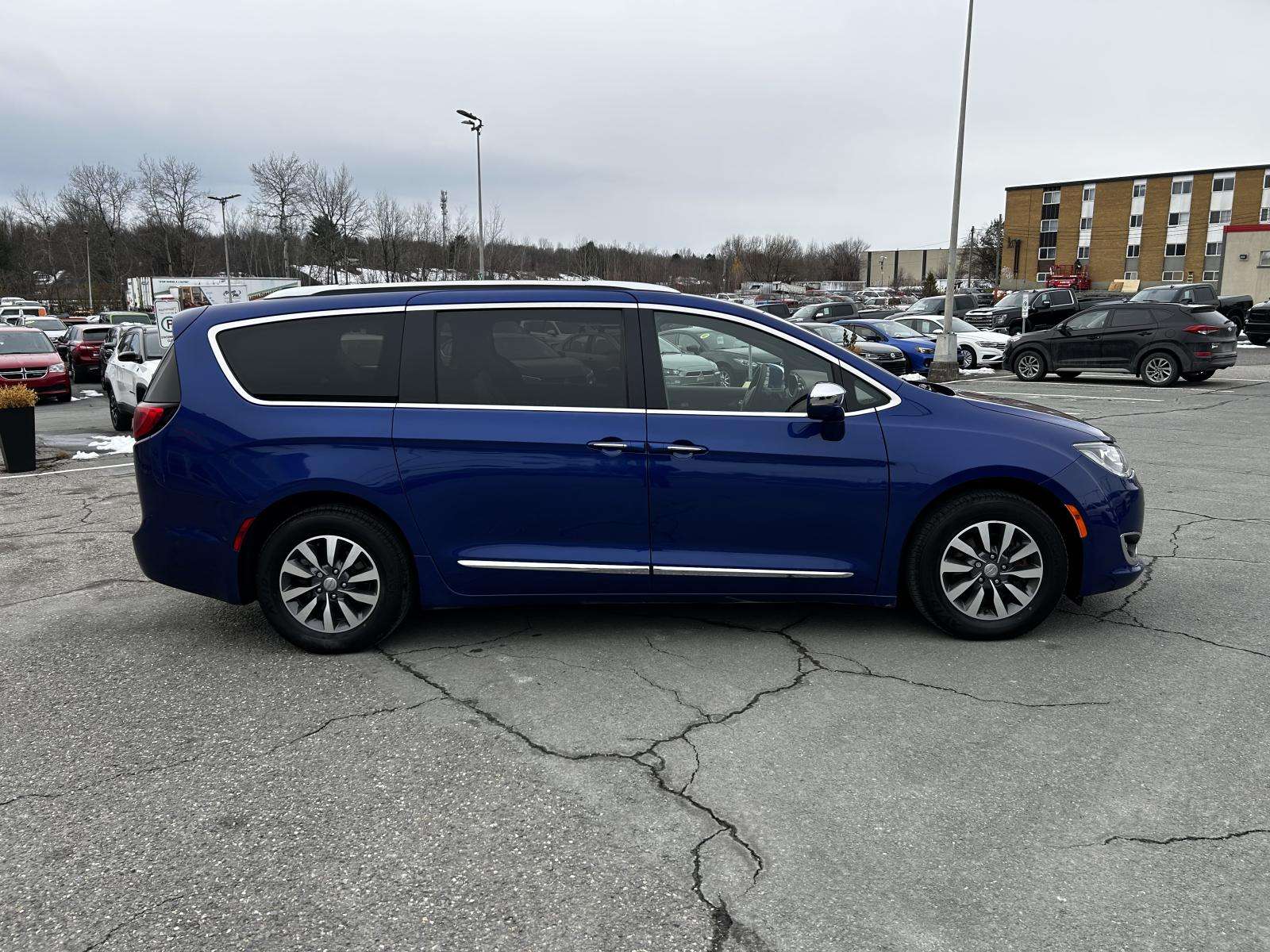 2020 Chrysler Pacifica Hybrid