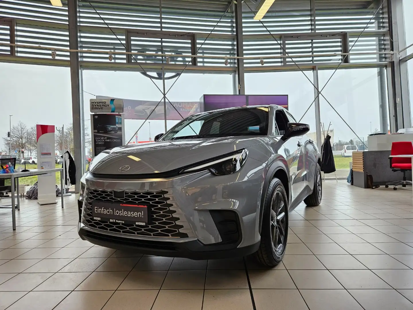 Lexus LBX 1.5 Hybrid Comfort-Paket SpurH LED KeyLess Gris - 2