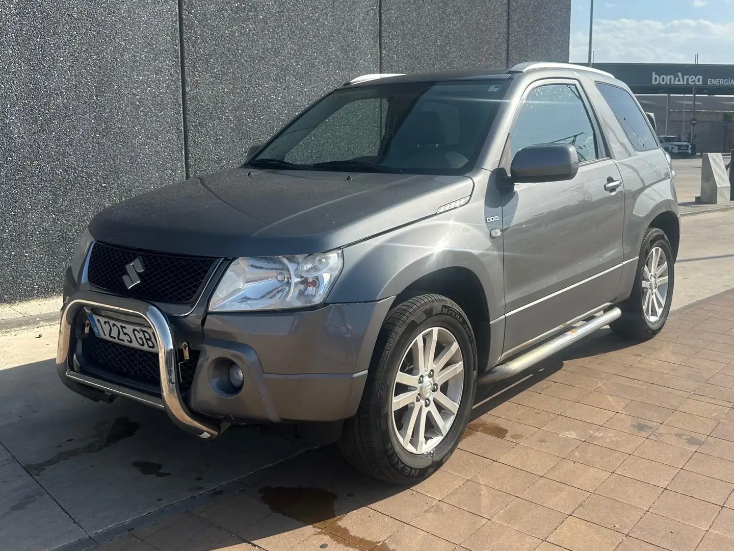 Suzuki Grand Vitara Grand Vitara 1.9DDiS JX-A Gris - 1