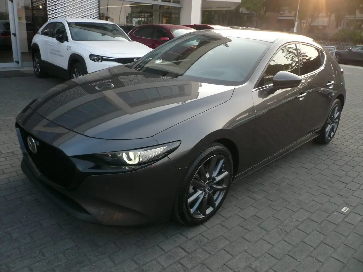 Mazda 3 3 5p 2.0 m-hybrid Exclusive Line Driver Assist. Gris - 2