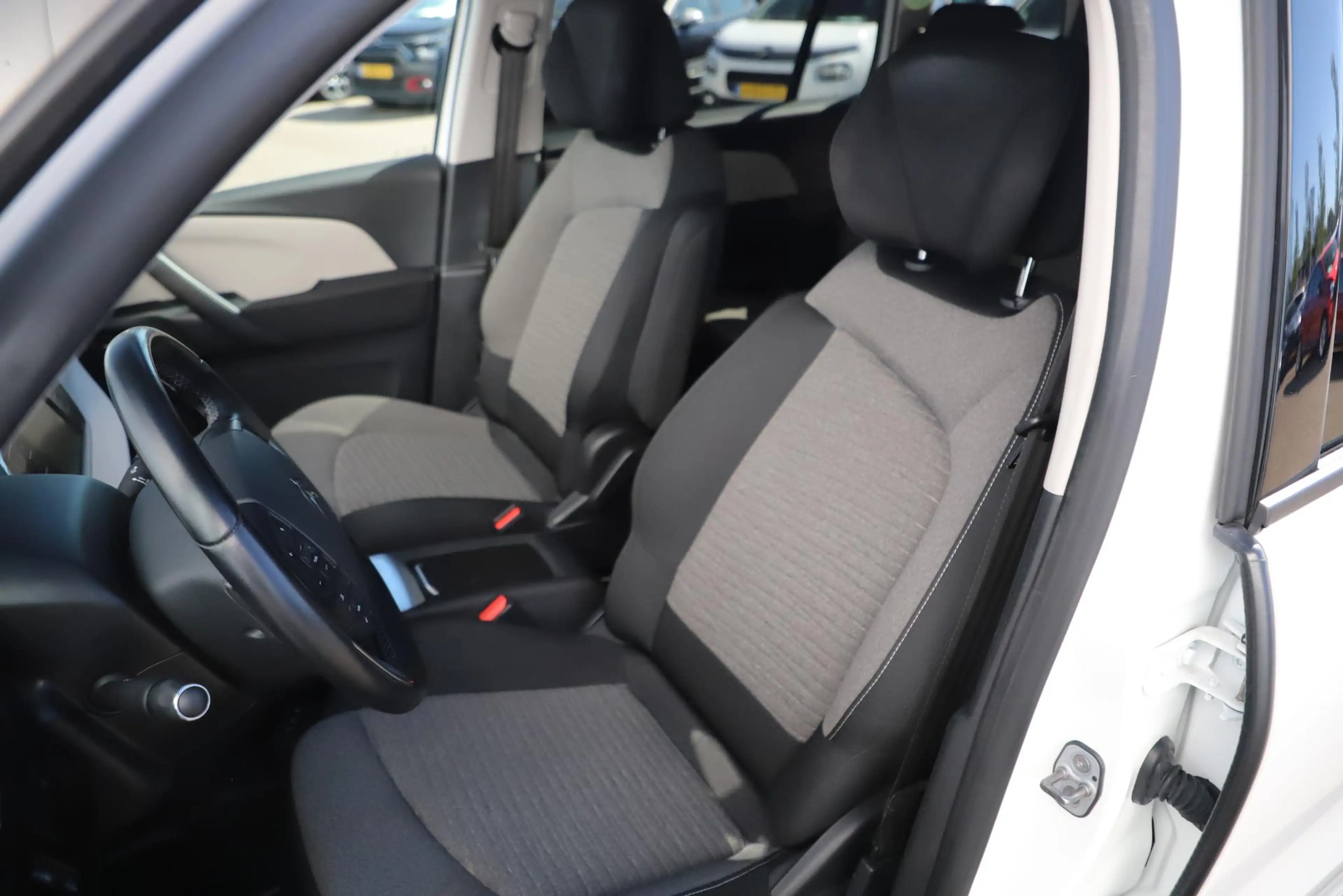 Citroen Grand C4 SpaceTourer 1.5 BlueHDI Business 7p 7 Persoons Navigatie Achte — photo 6