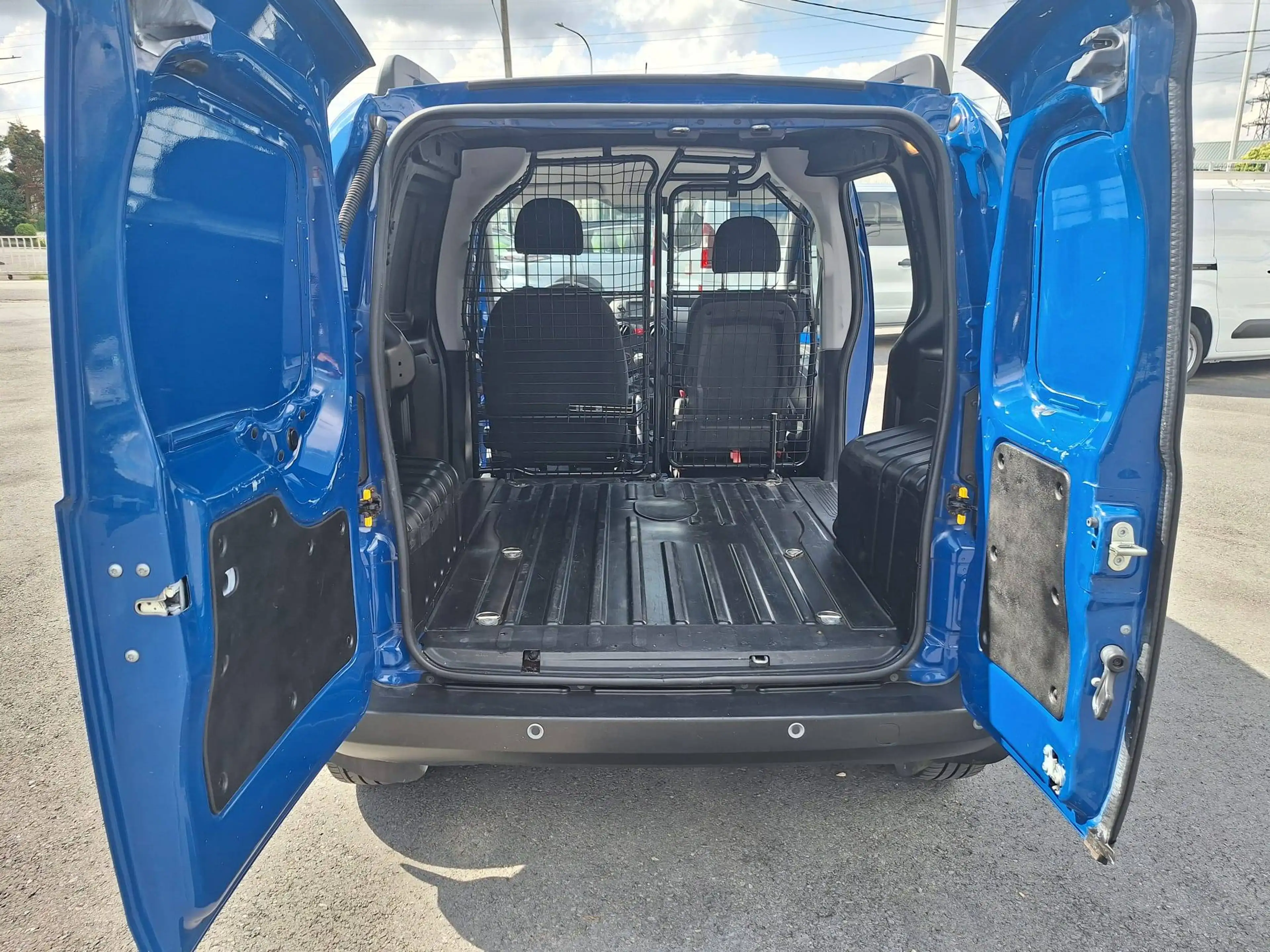 Fiat Fiorino 1.3 Multijet adventure gps airco euro6 51000km — photo 13