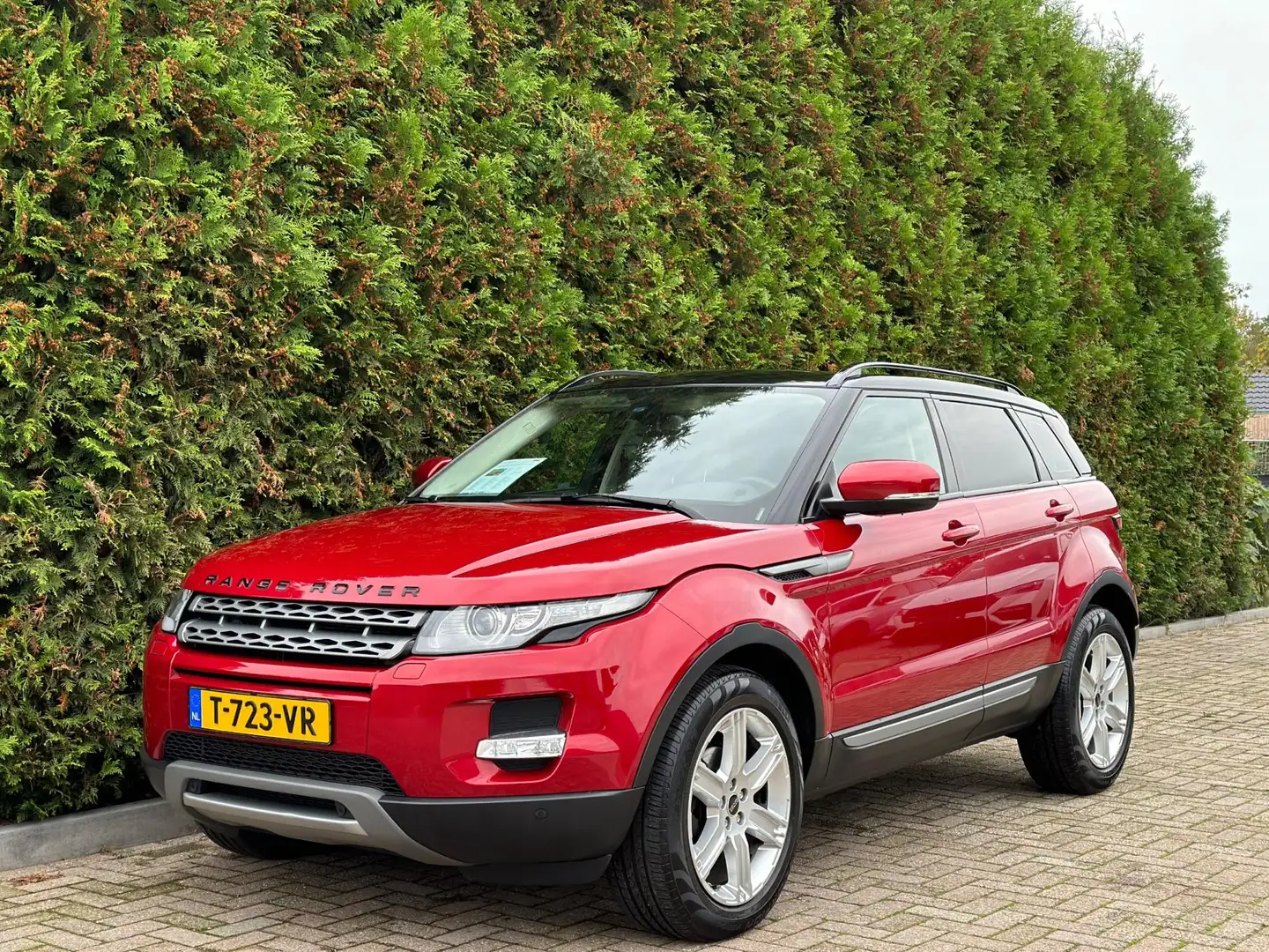 Land Rover Range Rover Evoque 2.0 Si 4WD Dynamic Panorama Navi Rood - 1