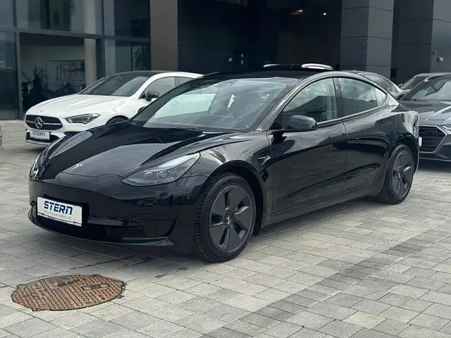 Tesla Model 3 57,5kWh *WÄRMEPUMPE*FACELIFT*STDHEIZUNG*