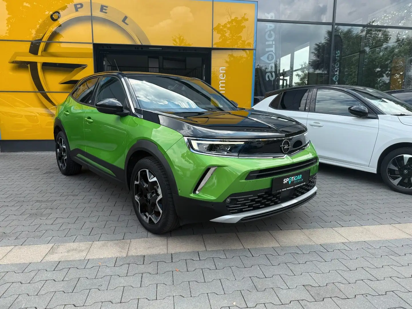 Opel Mokka -e Ultimate,Navi Pro,LED-Matrix,ACC Vert - 1