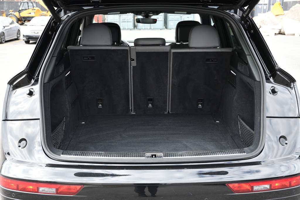 2023 Audi SQ5