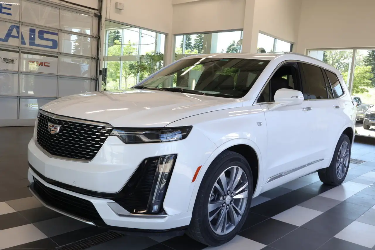 2022 Cadillac XT6