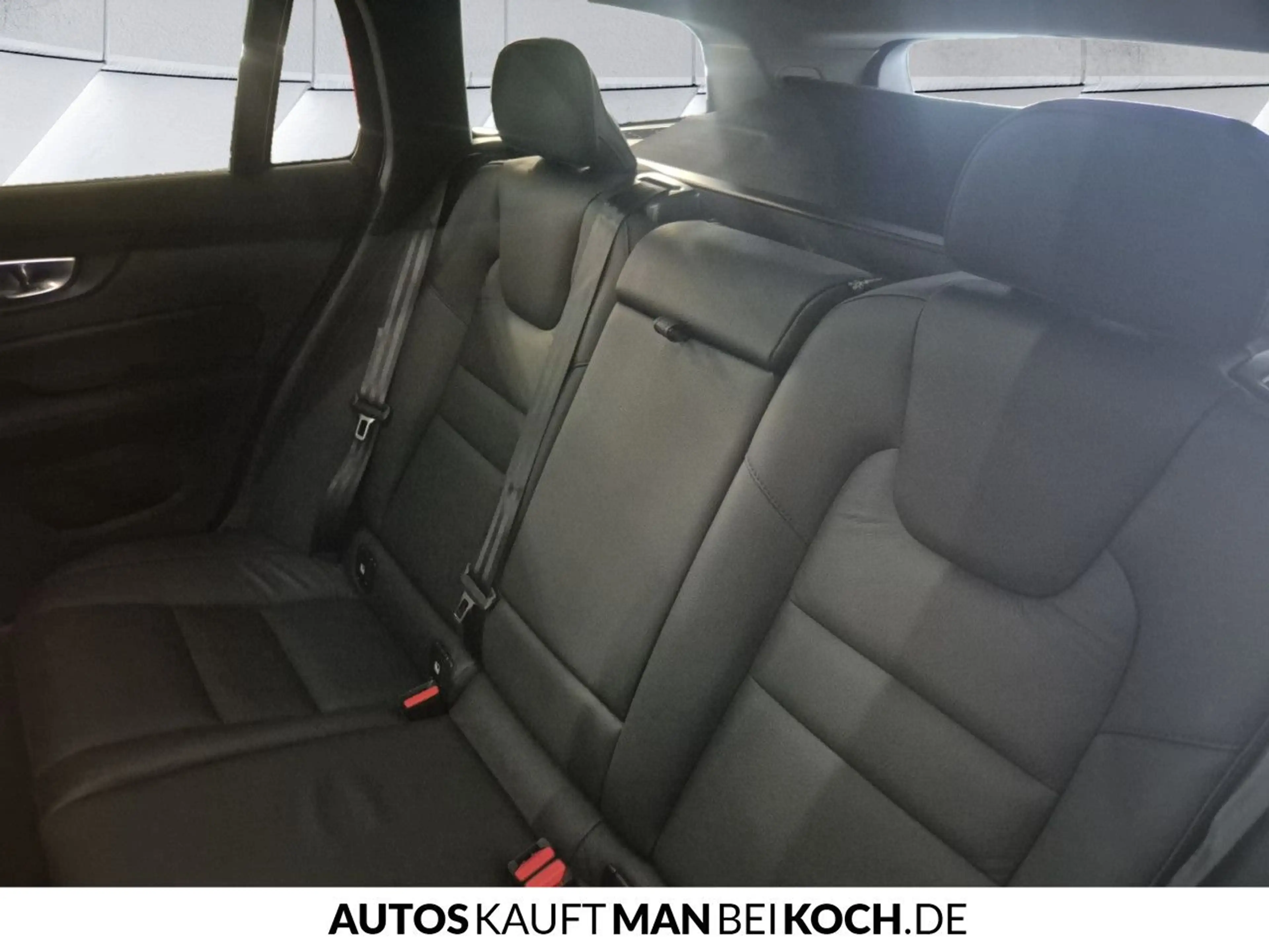 Volvo V60 B4 Plus Dark ACC BLIS HUD PANO 360° H/K — photo 8